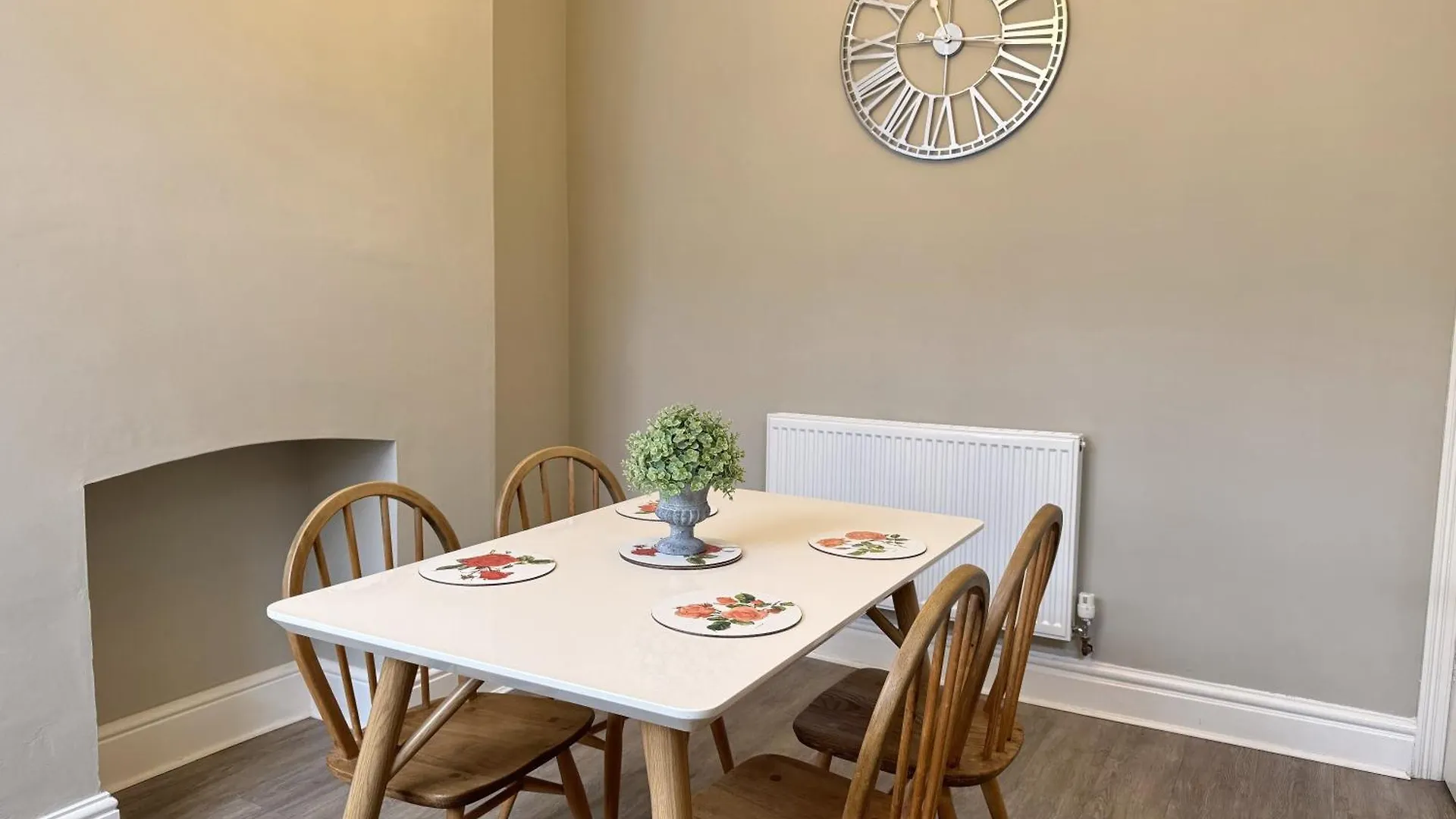 Nyaraló The Balmoral Close To The Racecourse York